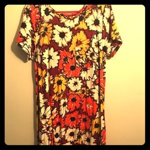 Lularoe Carly Size M